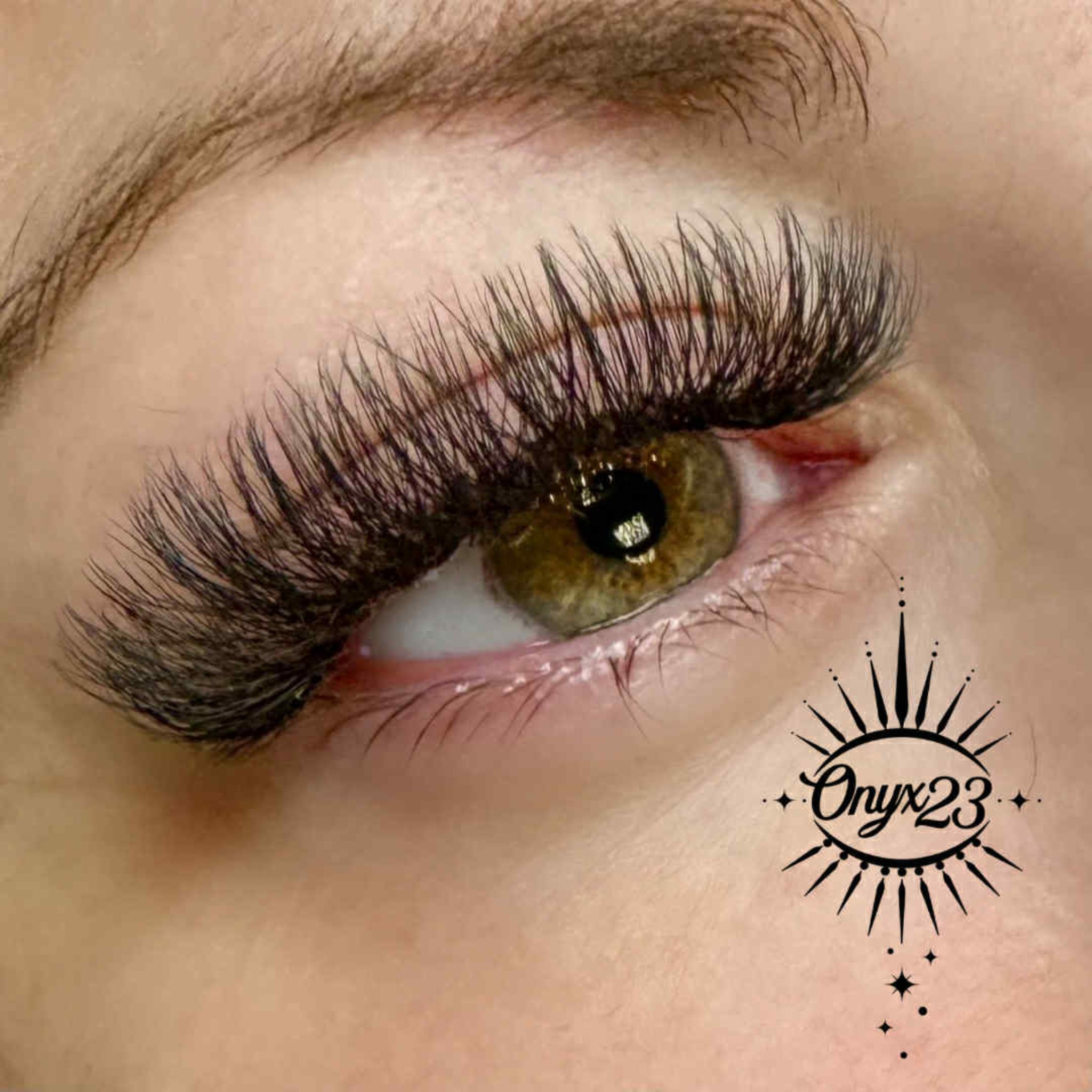8D Clover Lashes 16 row mixed tray