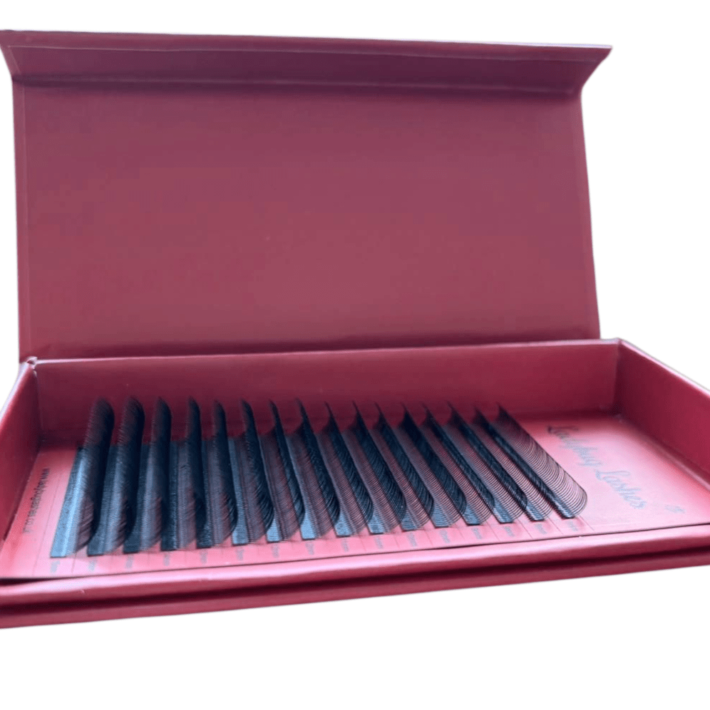 ladybuglashes lashglue lashtrays lashadhesive glueretention cloverlashes wlashes yylashes premades promades lashes