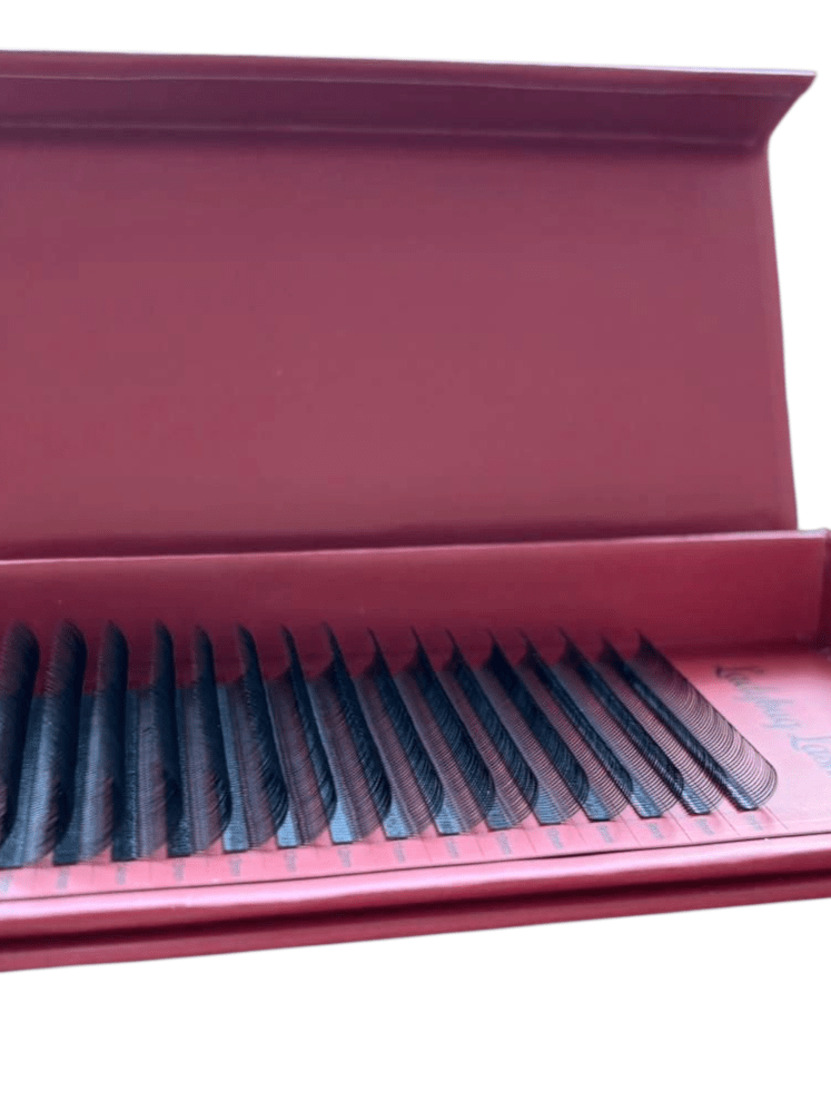 ladybuglashes lashglue lashtrays lashadhesive glueretention cloverlashes wlashes yylashes premades promades lashes