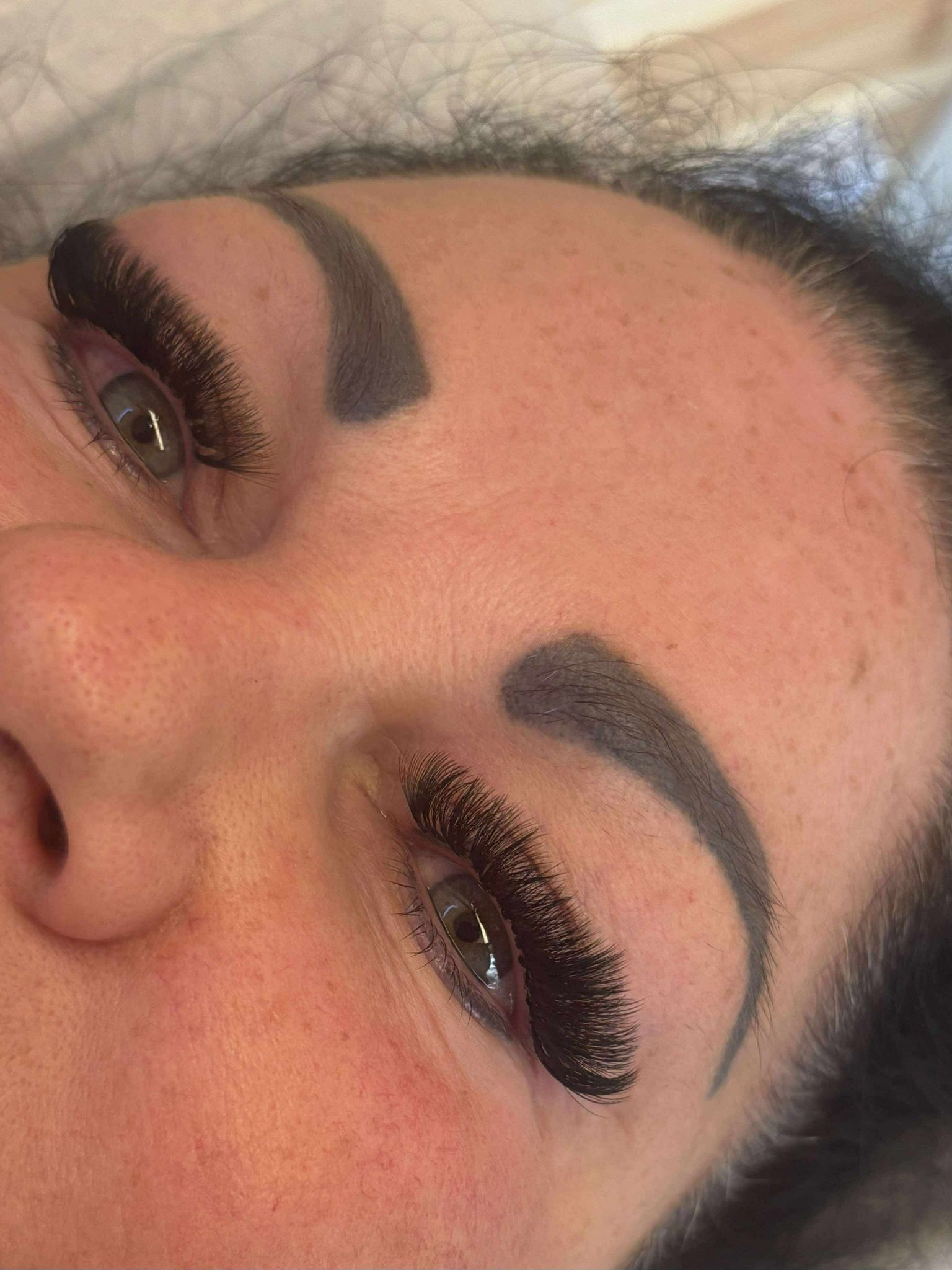 ladybuglashes lashglue lashtrays lashadhesive glueretention cloverlashes wlashes yylashes premades promades lashes