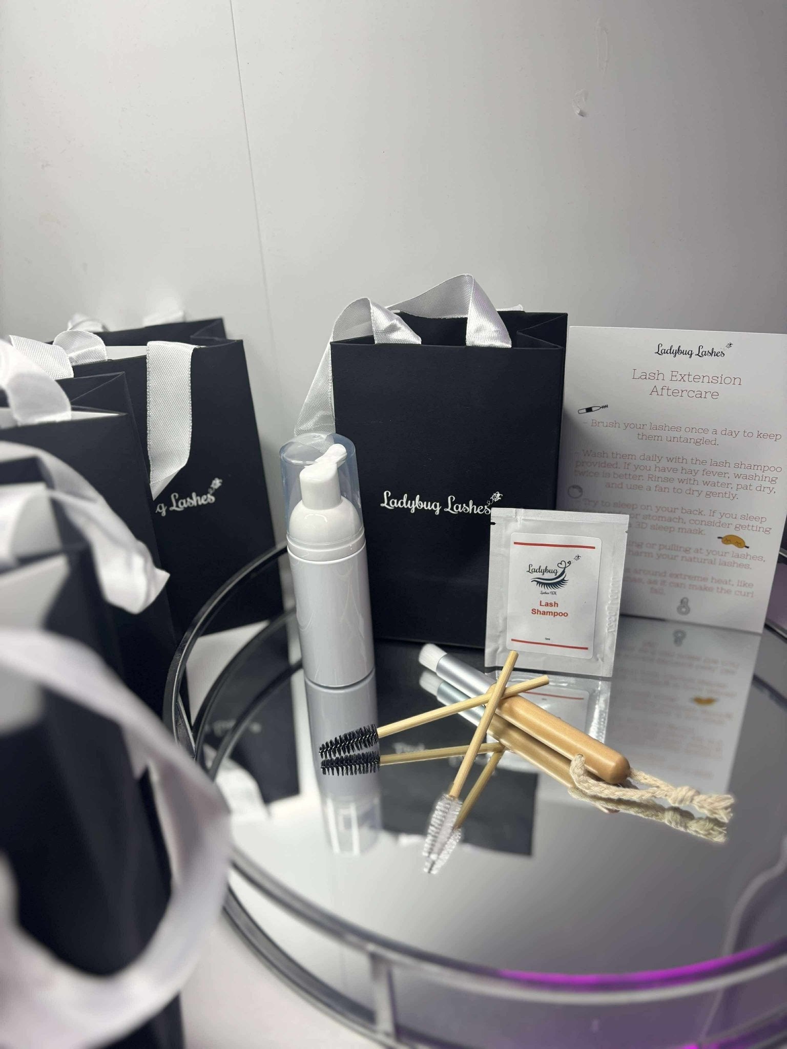 ladybuglashes lashglue lashtrays lashadhesive glueretention cloverlashes wlashes yylashes premades promades lashes