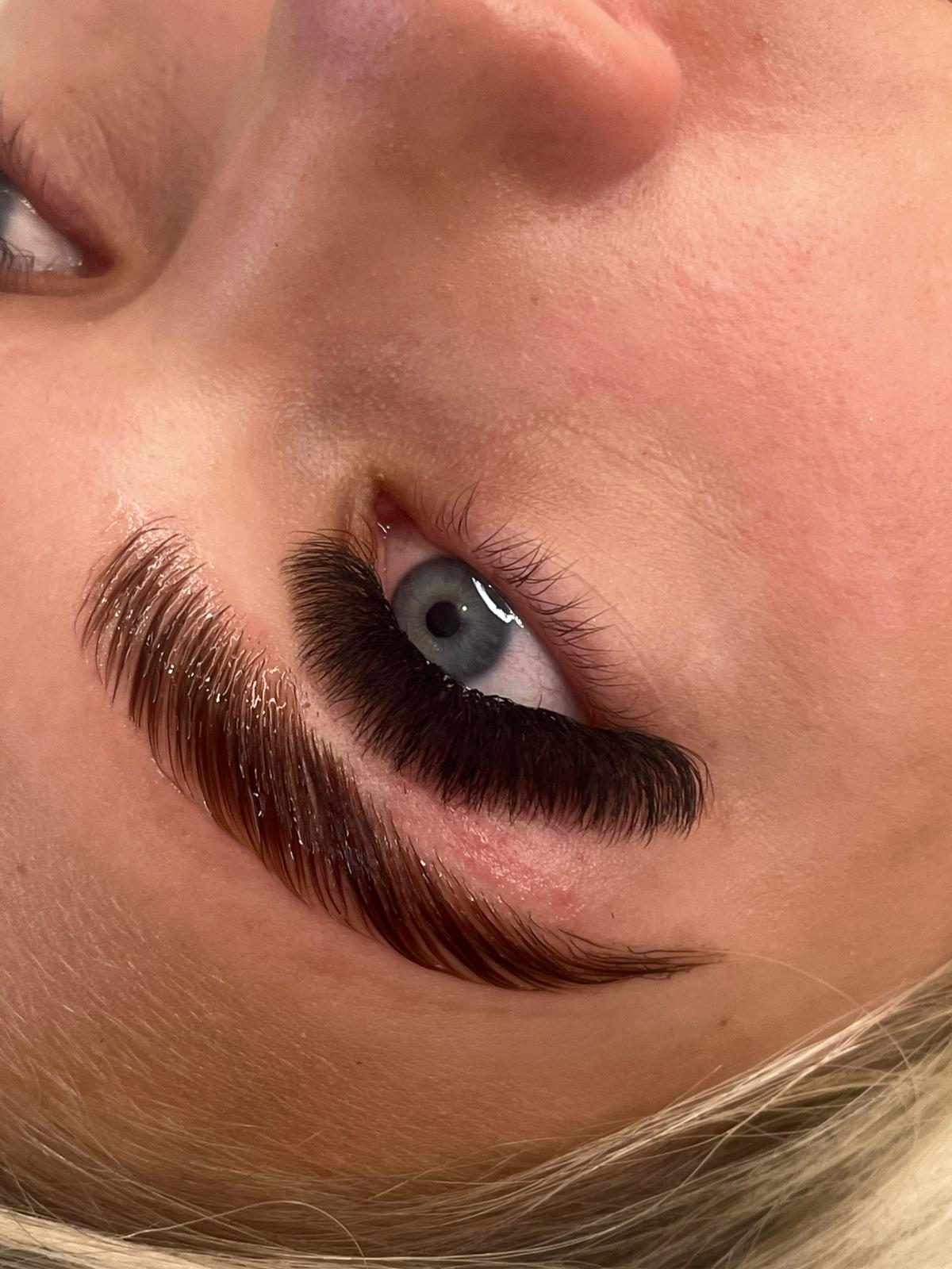 8D Clover Lashes 16 row mixed tray