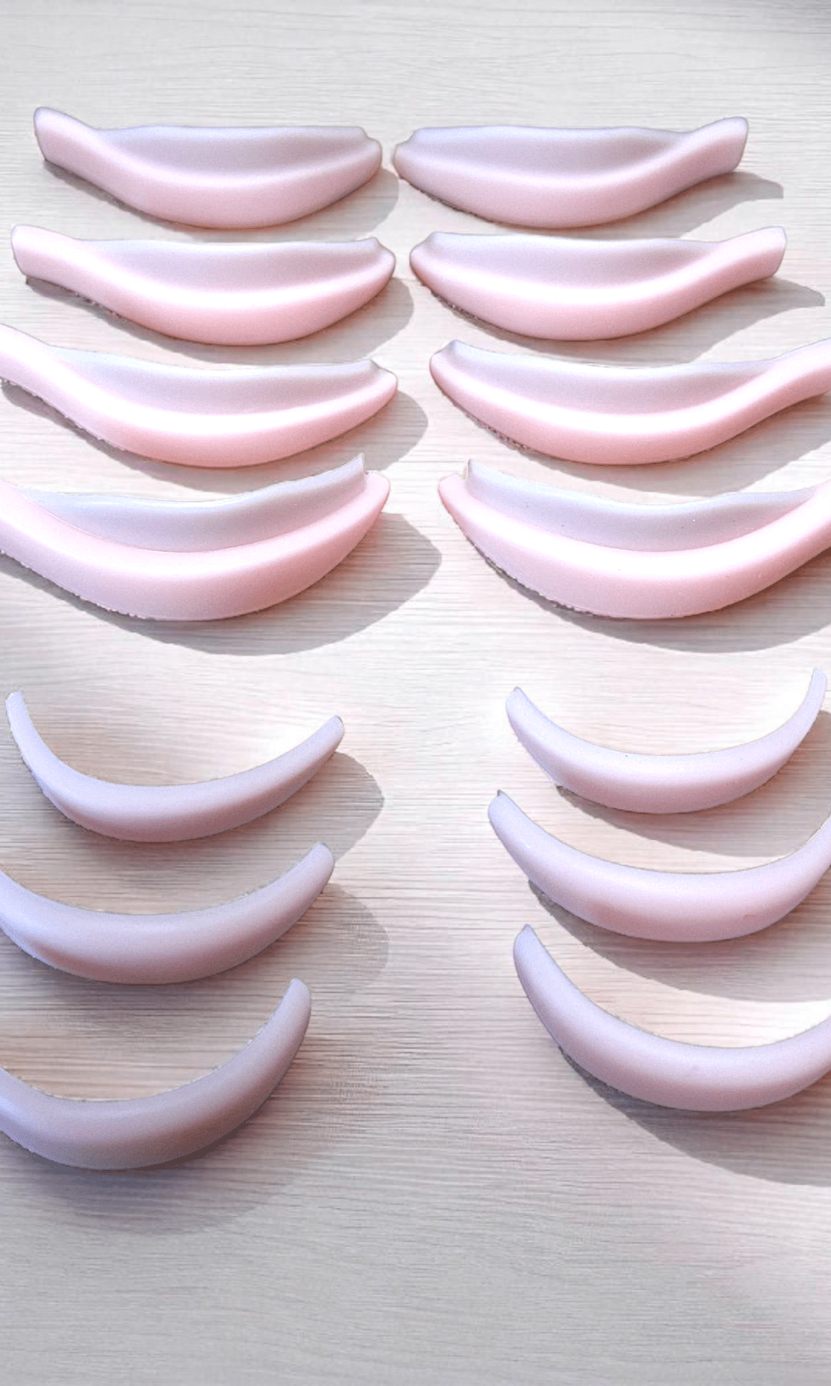 ladybuglashes lashglue lashtrays lashadhesive glueretention cloverlashes wlashes yylashes premades promades lashes