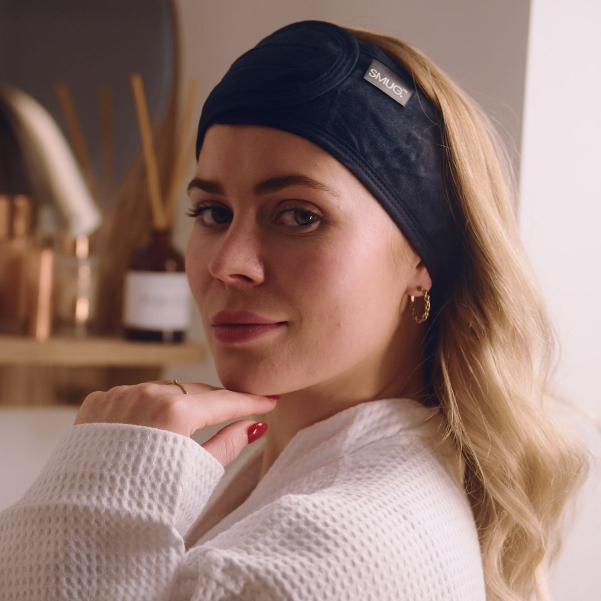 ladybuglashes lashglue lashtrays lashadhesive glueretention cloverlashes wlashes yylashes premades promades lashes