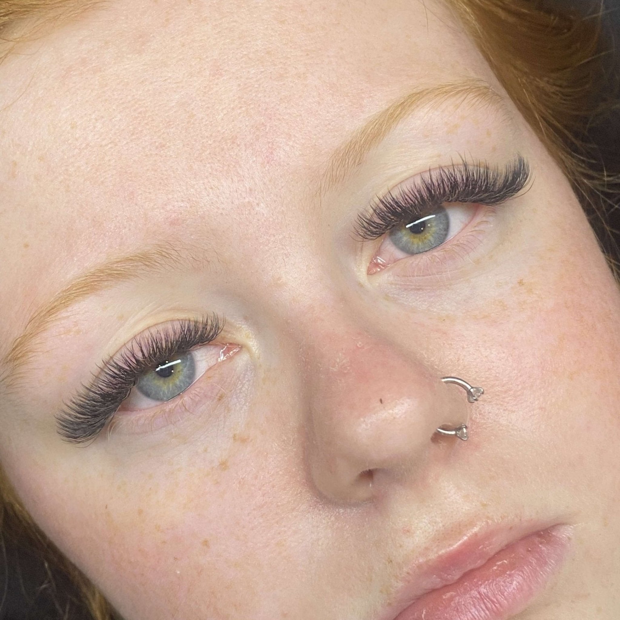ladybuglashes lashglue lashtrays lashadhesive glueretention cloverlashes wlashes yylashes premades promades lashes