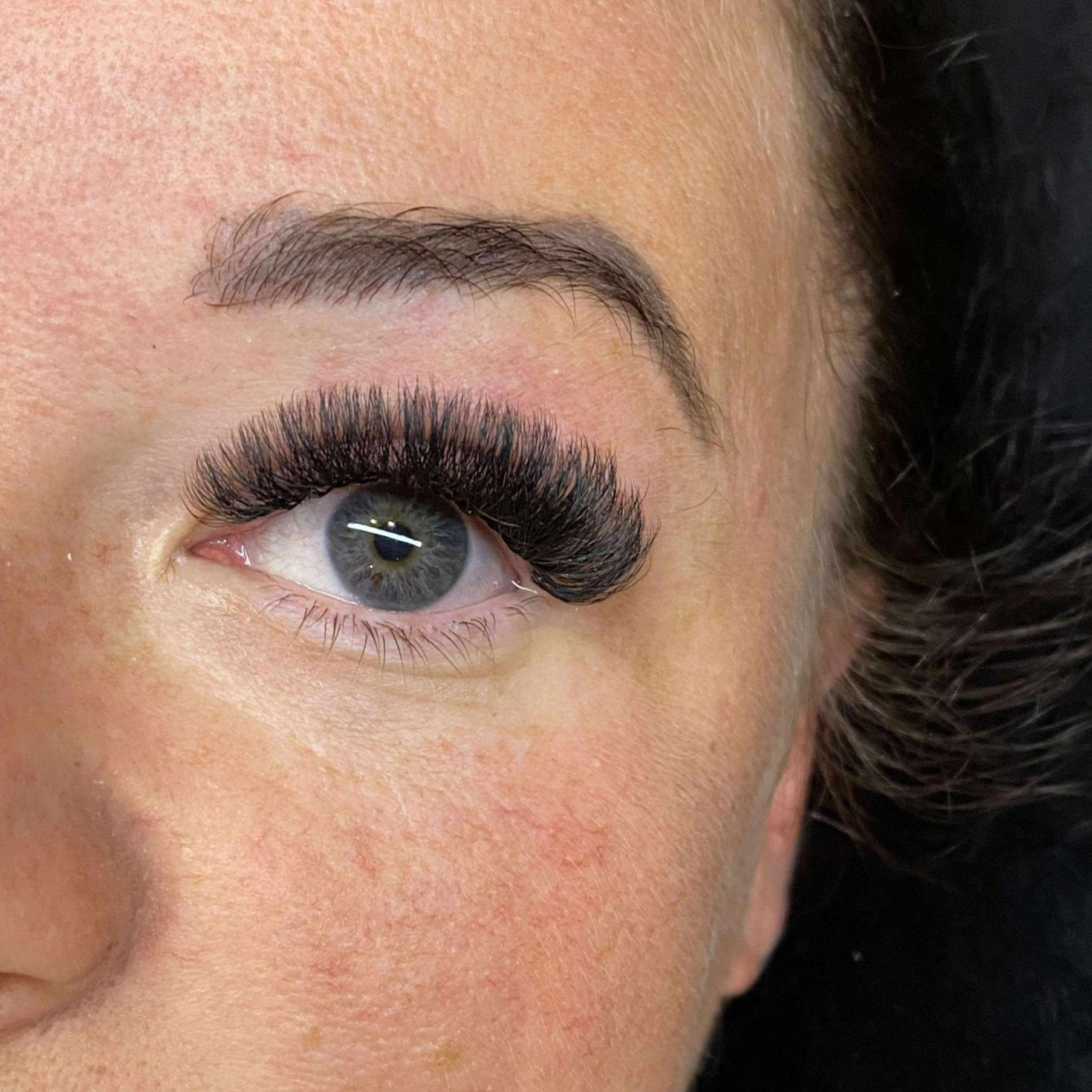 10D Clover Lashes 16 row mixed box