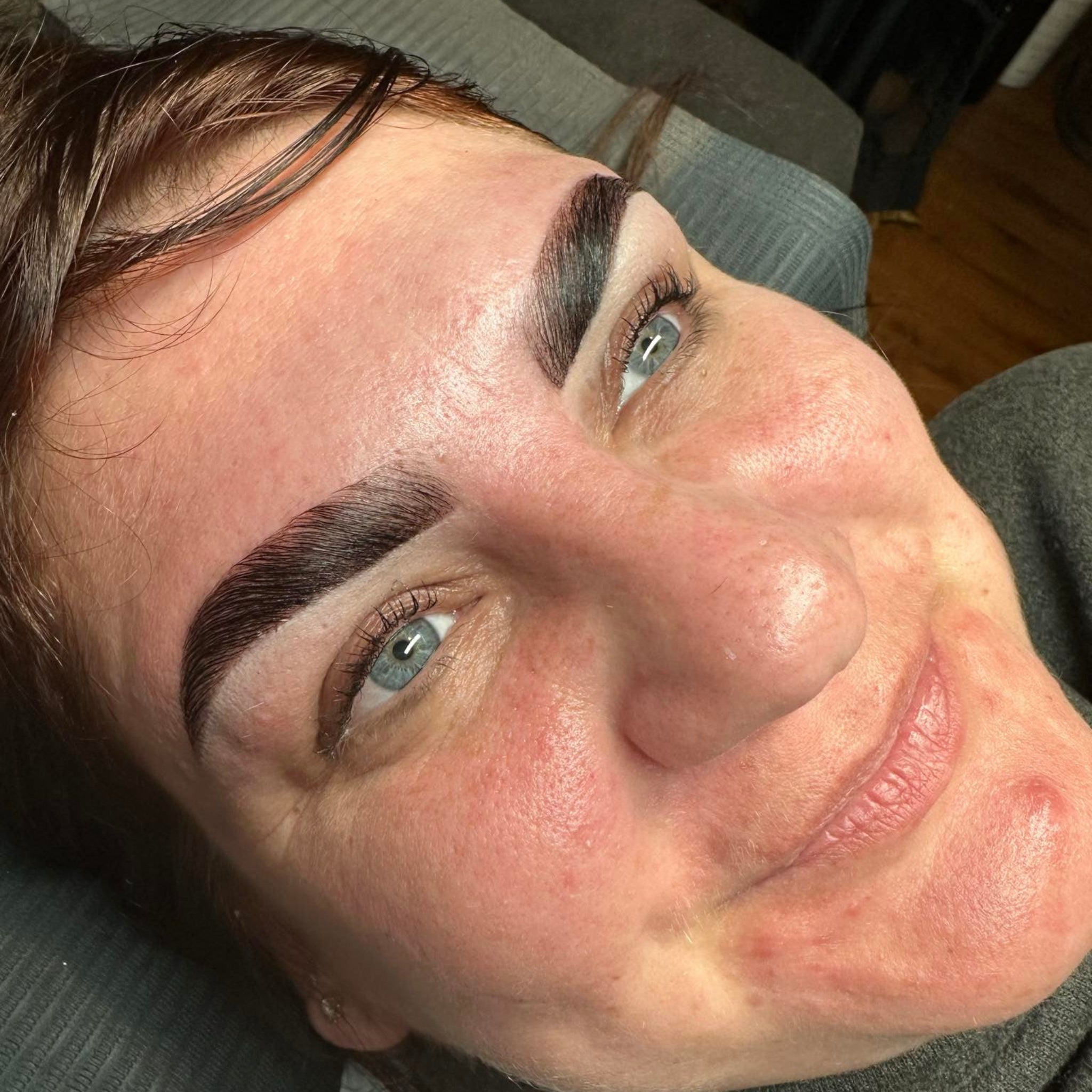 ladybuglashes lashglue lashtrays lashadhesive glueretention cloverlashes wlashes yylashes premades promades lashes
