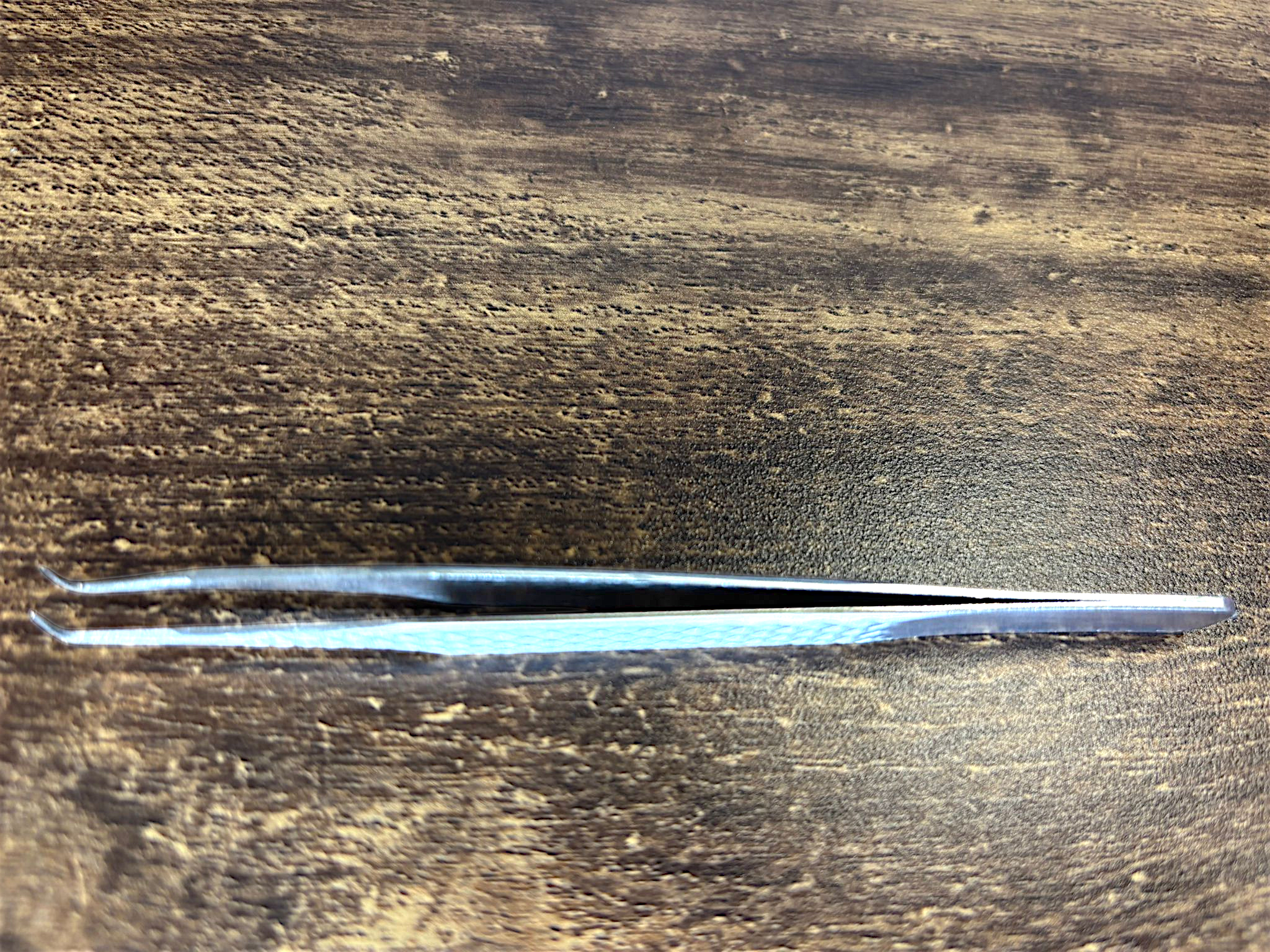 Classic 90 fibre grip tweezer ideal for fan making