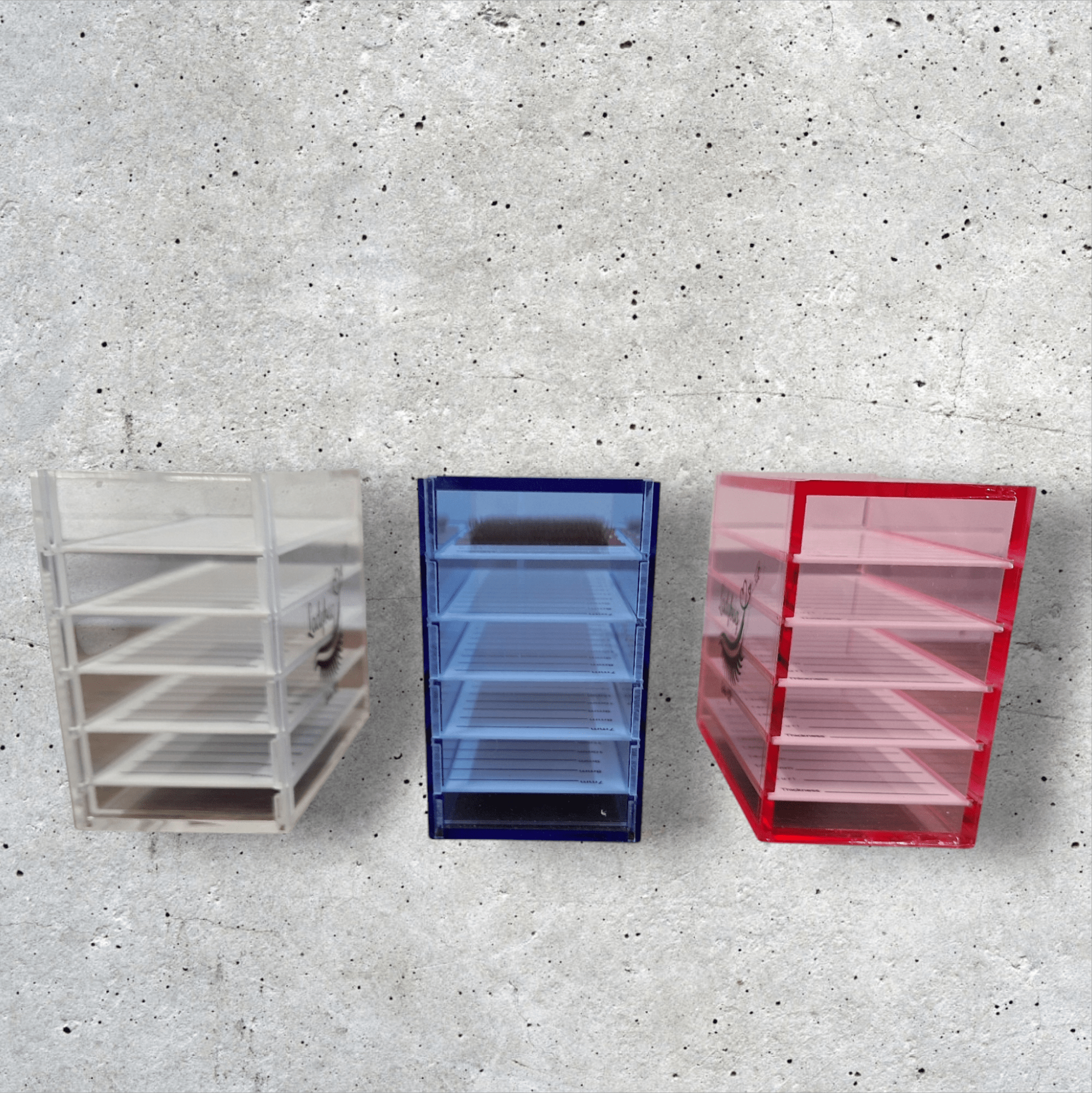 ladybuglashes lashglue lashtrays lashadhesive glueretention cloverlashes wlashes yylashes premades promades lashes