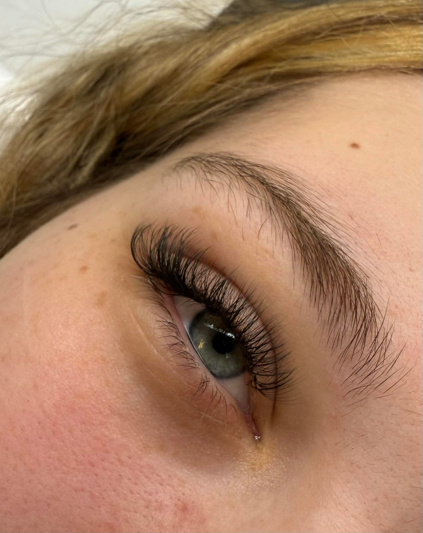 Loose Premade Fans – Mixed Box C Curl