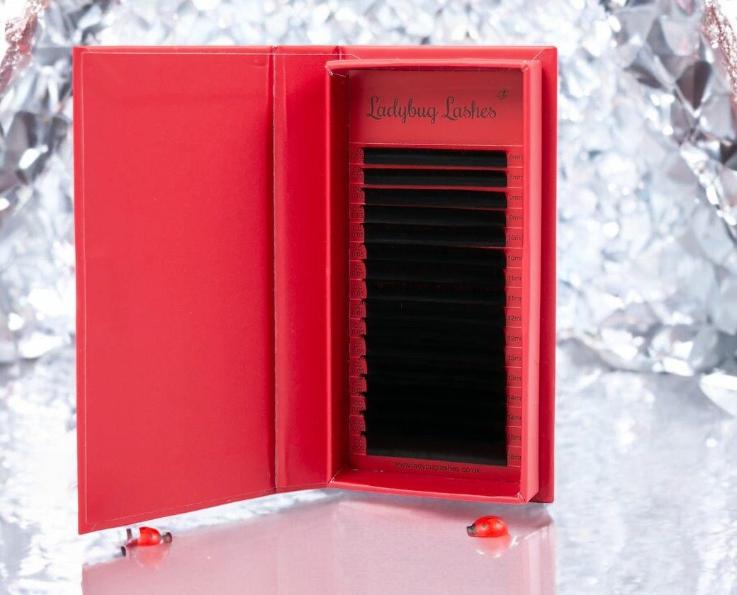 ladybuglashes lashglue lashtrays lashadhesive glueretention cloverlashes wlashes yylashes premades promades lashes