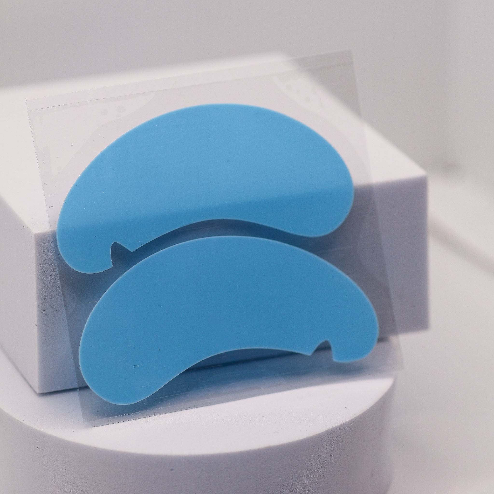 LADYBUGLASHES Reusable Silicone U-Shaped Under Eye Pads – blue