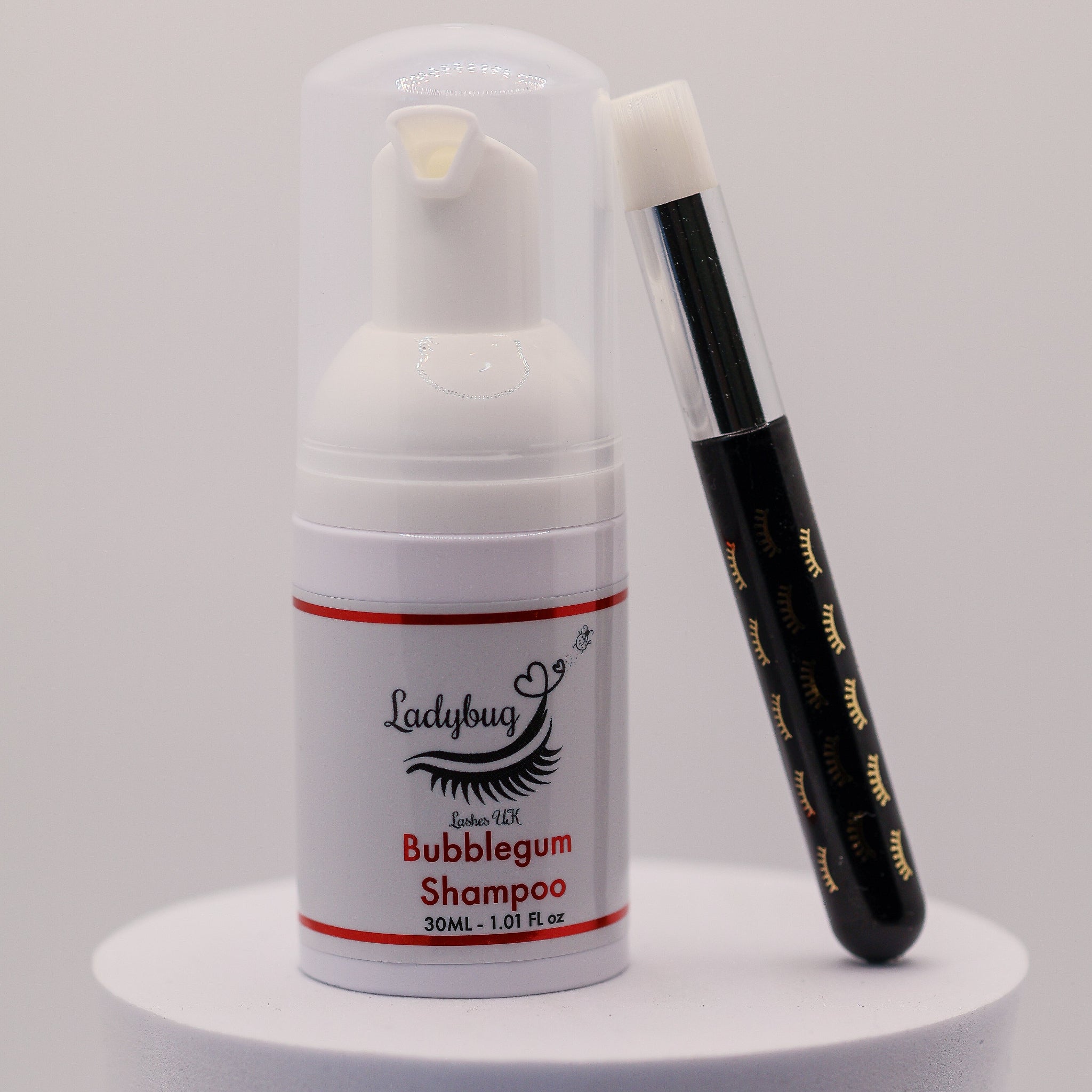 LADYBUGLASHES Bubblegum Scented Lash Shampoo 30ml with cleansing brush – sealed bottle