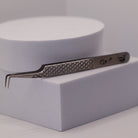 LADYBUGLASHES Classic 90° Tweezers Fibre Grip – precision lash extension tool