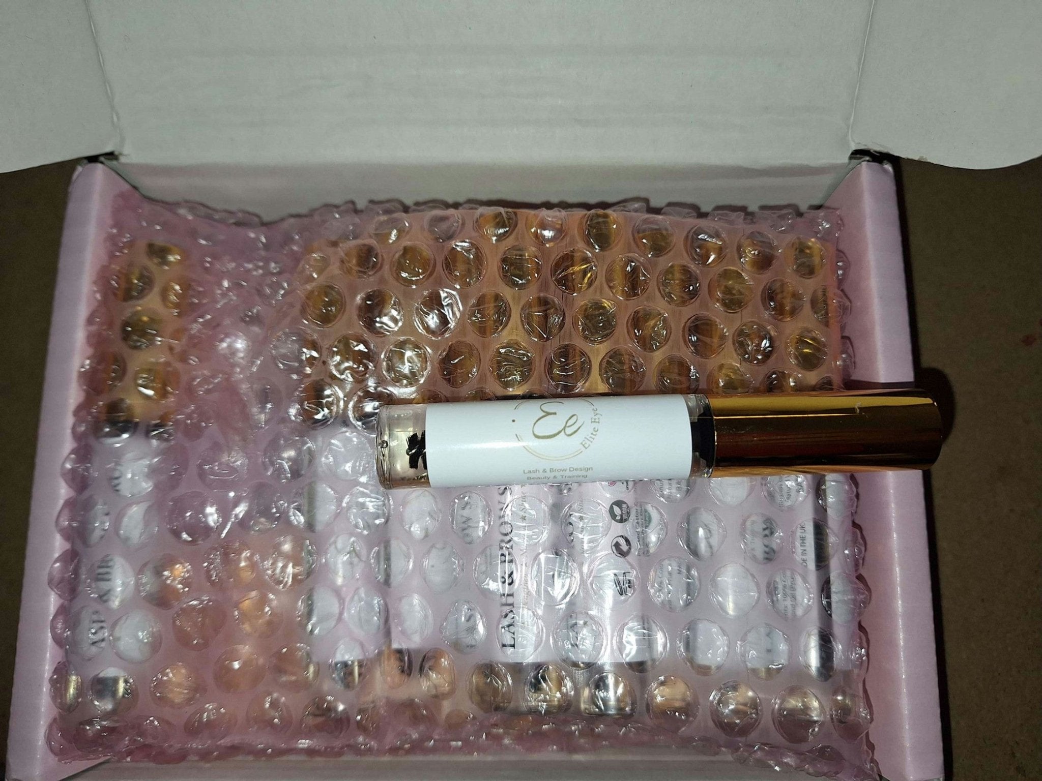 ladybuglashes lashglue lashtrays lashadhesive glueretention cloverlashes wlashes yylashes premades promades lashes