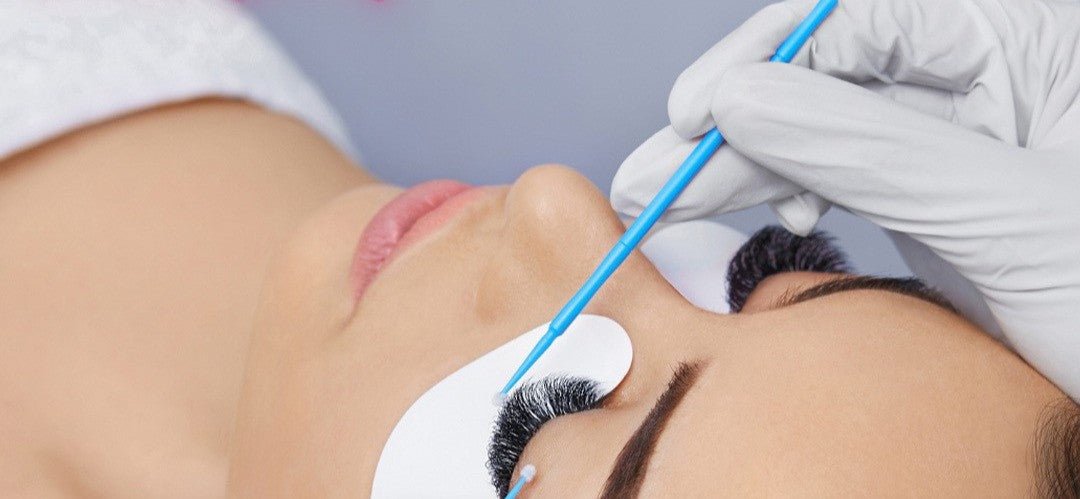 ladybuglashes lashglue lashtrays lashadhesive glueretention cloverlashes wlashes yylashes premades promades lashes