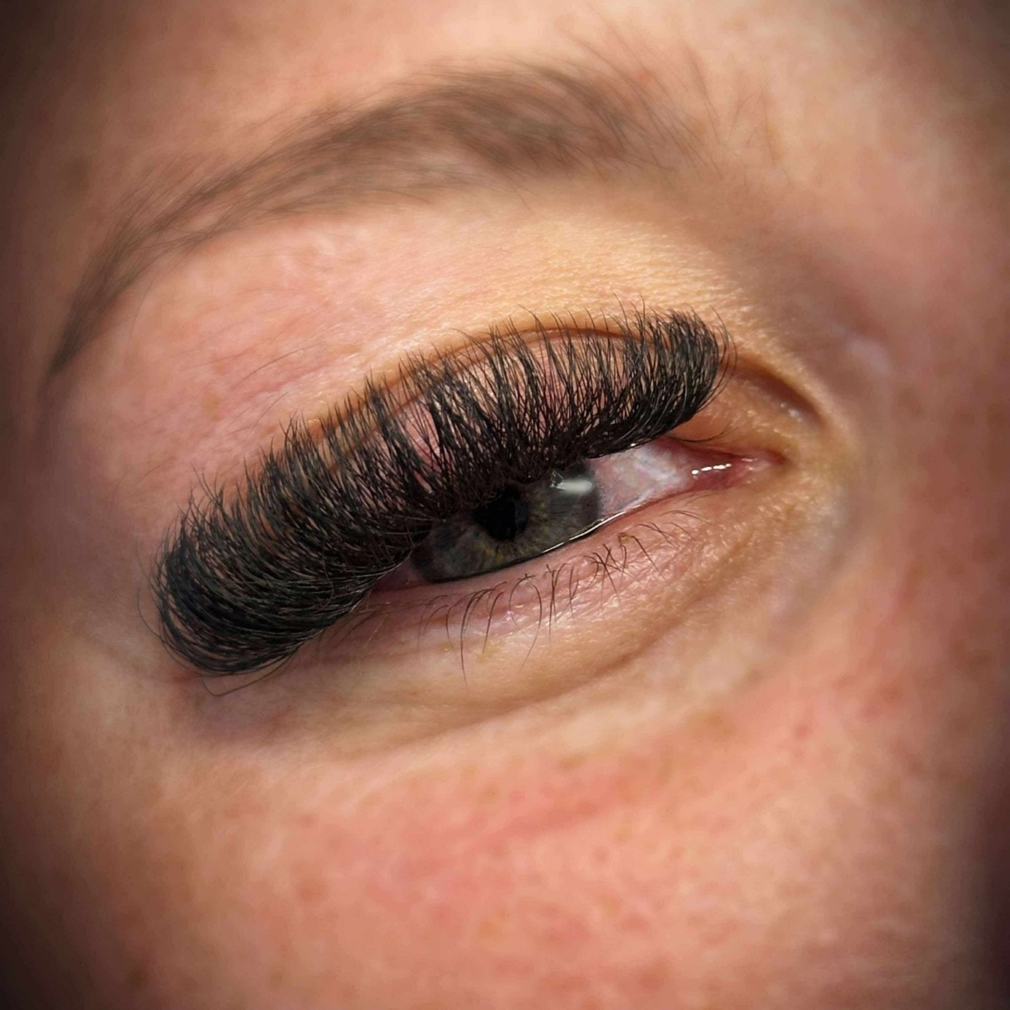 10D Clover Lashes 16 row mixed box