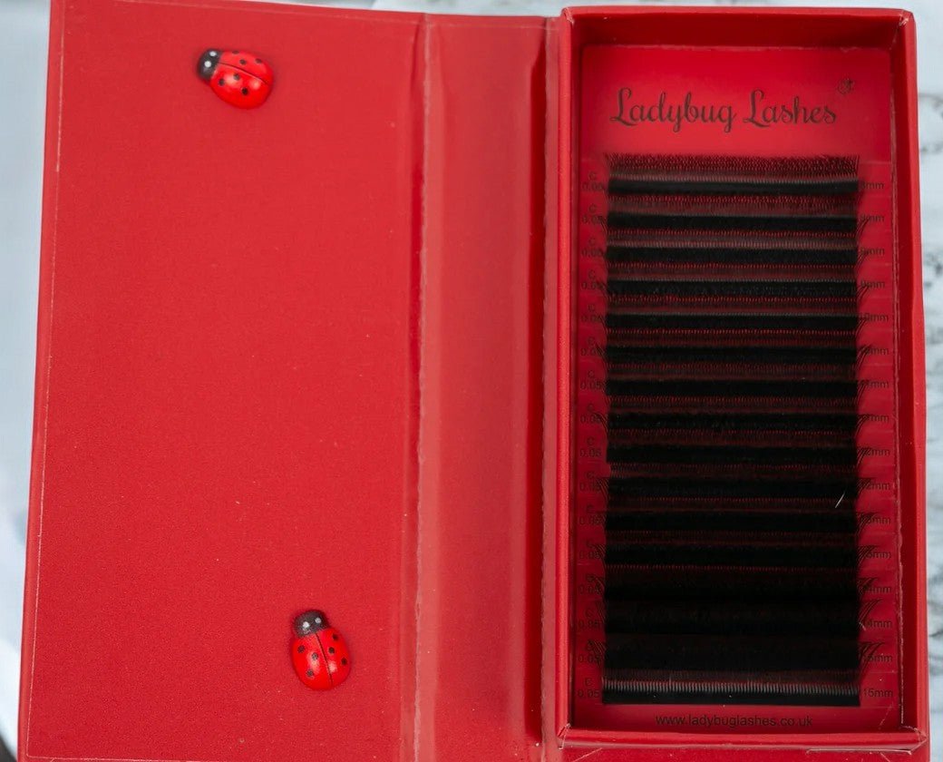 Ladybug Lashes W Lashes Mixed Tray 16 Rows