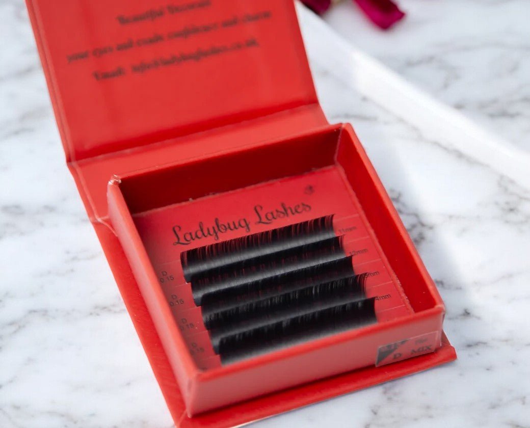 ladybuglashes lashglue lashtrays lashadhesive glueretention cloverlashes wlashes yylashes premades promades lashes