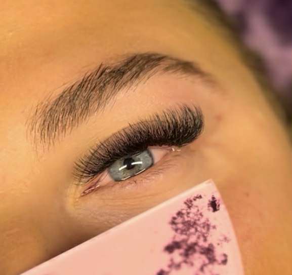 gorgeous 8d clover lashes