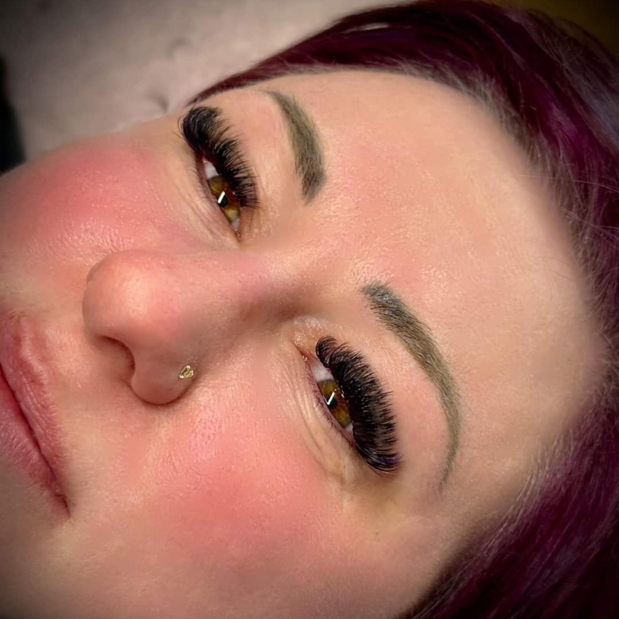 ladybuglashes lashglue lashtrays lashadhesive glueretention cloverlashes wlashes yylashes premades promades lashes