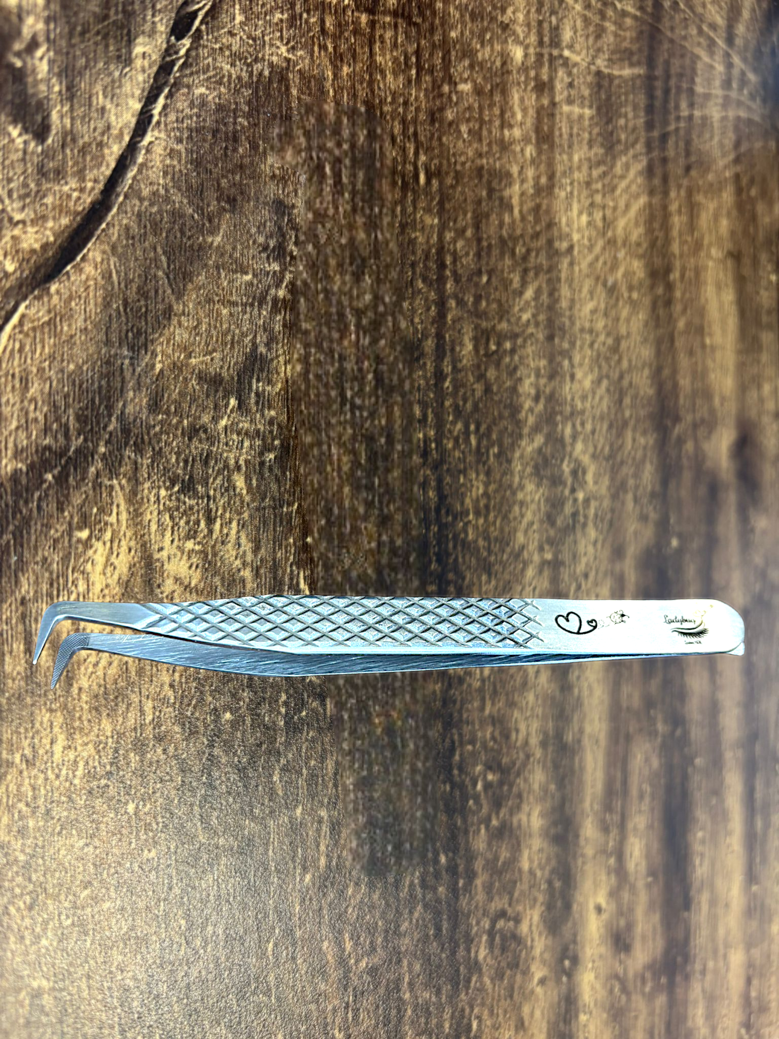 small volume fibre grip tweezers ideal for fan making