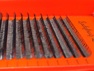 spikes wet look lashes
